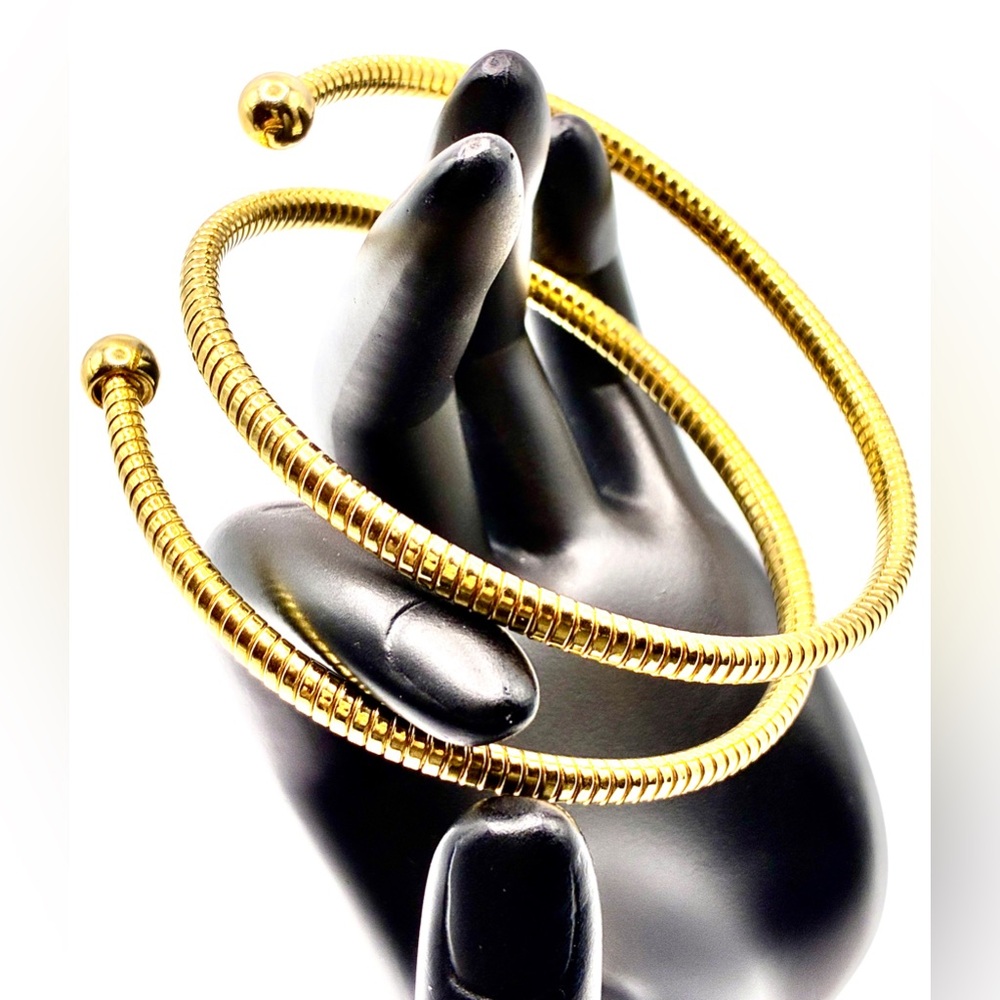 Vintage Gold Tone Spiral Bangle Cuff Bracelet 8” Inches